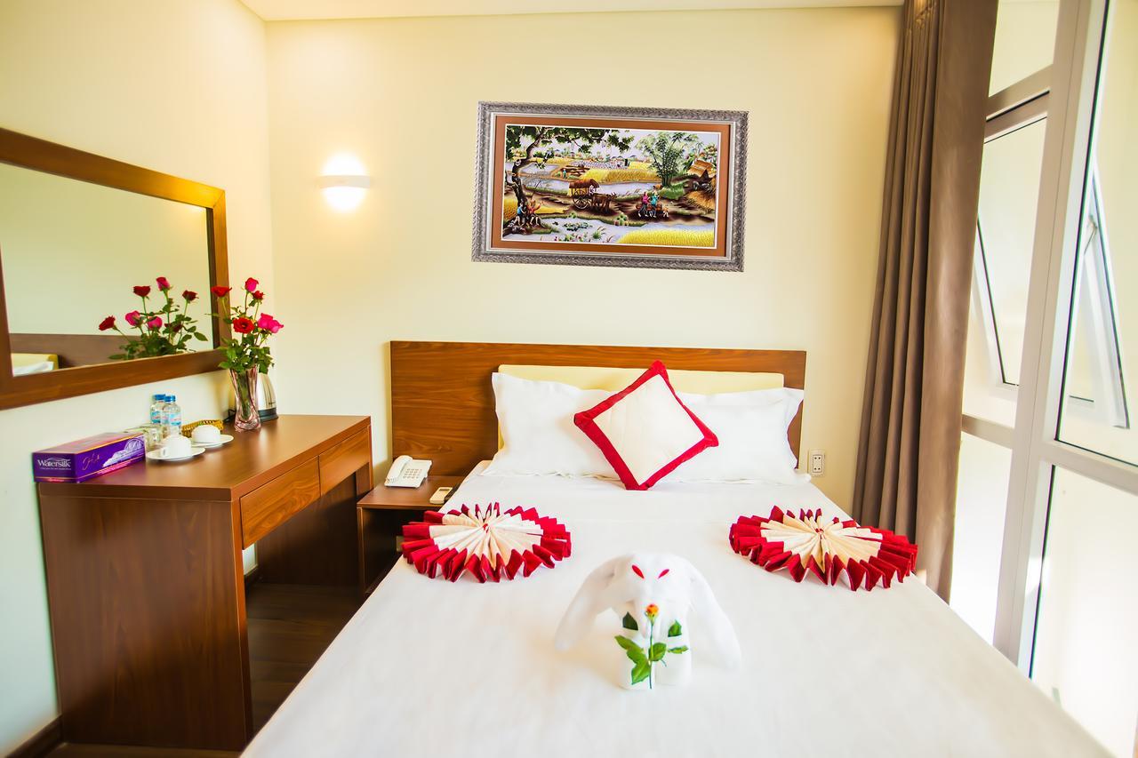 Kien Cuong Hotel Danang Exterior photo