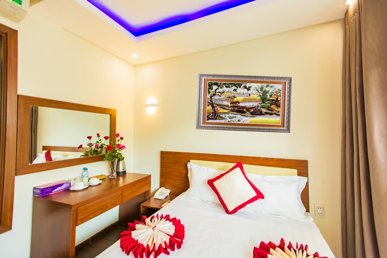 Kien Cuong Hotel Danang Exterior photo